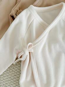 Cozy Pixies 4件套新生儿男/女纯色针织柔软圆领长袖上衣和松紧腰裤套装 - 彩色 - 查看 5