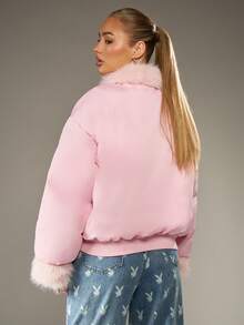 Missguided x Playboy 超大号羽绒冬季大衣，配有人造毛领和袖口，带衬垫外套 - 粉色 - 查看 2