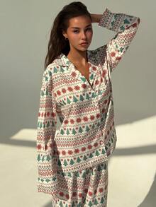 Aloruh 2-Piece Women's Comfortable Christmas Party Pajama Set, Romantic Christmas Tree Print Holiday Home Clothes, Christmas Party Home Clothes, Holiday Home Wear, Long-Sleeved Shirt And Wide-Leg Pants Two-Piece Set