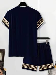 Manfinity LEGND 男士修身几何与字母印花短袖 T 恤和抽绳腰袋短裤套装 - 彩色 - 查看 3