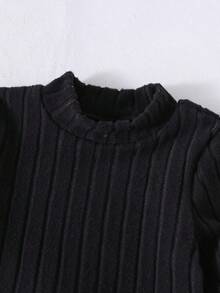 Young Girls' British Style Set, Featuring A Soft, Textured Turtleneck Sweater Top In Black And A Asymmetric Hemline Brown Plaid Skirt. The Long Sleeve Top Flatters The Figure, And The Classic Plaid Skirt With Side Button Details Adds A Refined, Vintage-Inspired Touch. Suitable For School, Cultural Events, And More. 2-Piece Set, Autumn/Winter - White - View 6