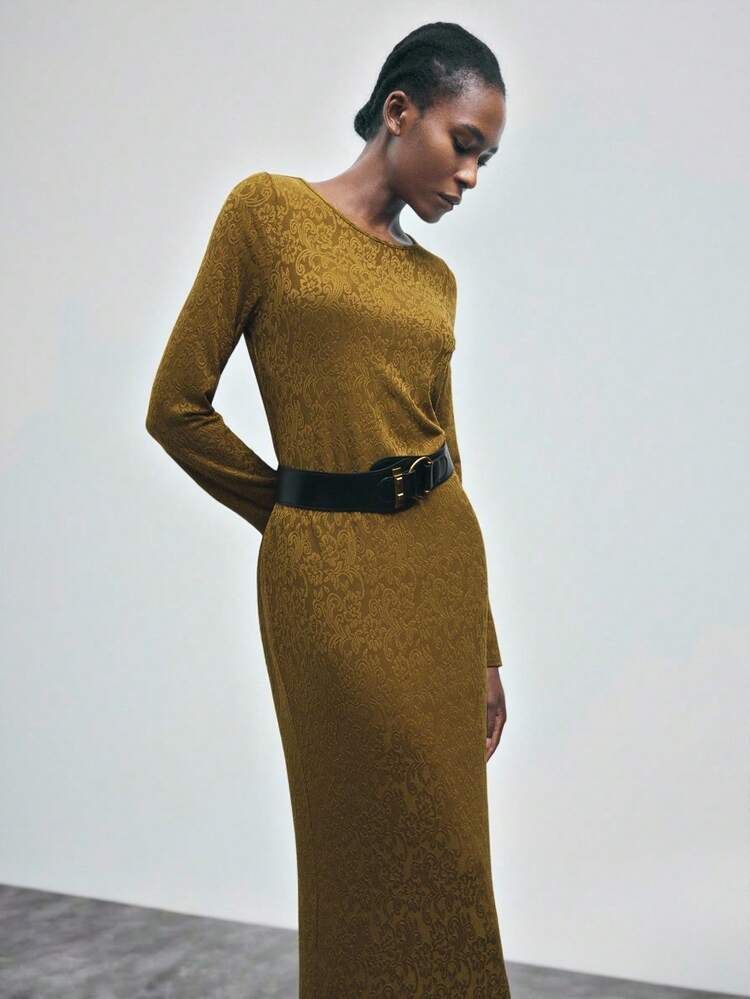 SHEIN Maija Women's Elegant Commuter Solid Color Jacquard Side Slit Dress, Fall Clothes For Women , Autumn Clothes For Women, Christmas Pajamas , Christmas Women's Clothing, Christmas Pajamas, Saudi National Day Clothes, Saudi National Day Clothes, New Year Dress, White Dress New Year, Long Party Dresses, Elegant Dresses For Party,Prom Dress, Gold Dress, Elegant Dress For Women,Evening Dress Chic Wedding, Glitter Dress