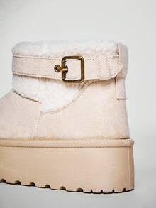 Solezae Women's Fashion Warm Buckled Ankle Strap Platform Slip On Winter Boots