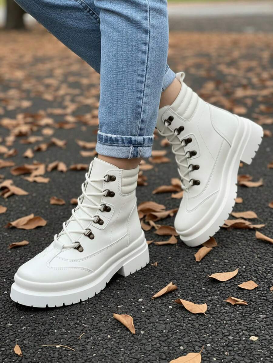 Botas para mujer, plataforma gruesa, forro cálido, punta redonda con agujetas, estilo urbano vintage para exterior y uso diario - Blanco - Ver 1