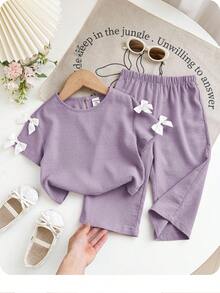 SHEIN 2 Stücke Baby Mädchen süßes gestricktes lila Schleife Dekor Kurzarm T-Shirt und Hose mit elastischem Bund Set, Sommer - Violett - Übersicht 2