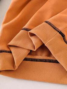 SHEIN Genkimix Kids 2 件套幼儿男童卡其色马术刺绣圆领长袖运动衫套装，舒适时尚，适合秋冬 - 彩色 - 查看 6