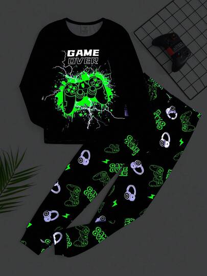 SHEIN 2pcs Tween Boy Snug Fit Glow-In-The-Dark Gaming Console Print Long Sleeve T-Shirt And Pants Soft Comfortable Pajama Set