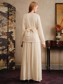 Aveloria Ensemble 2 pièces femme, Top tricoté épaules dénudées à taille cintrée, style vintage chic et élégant pour le travail. Style rétro, automne. Tenue de professeur, Top beige avec jupe