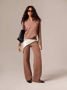 AiiRZ Retro Collared V-Neck Knit Pullover Long Sleeve Sweater Fall Winter Casual Basic Essential Minimalist Fashion Classic Preppy Style - Coffee Brown - View 3
