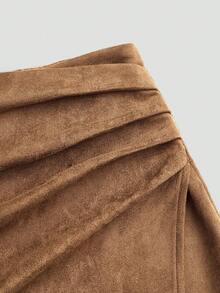 Sweetra 大码绒面革褶皱不对称拉链装饰简约通勤短裙，棕色，秋冬 - 鏽棕色 - 查看 4