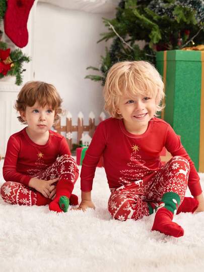 2 件套年轻男童舒适休闲圣诞图案贴身睡衣套装，兄弟姐妹配套服装（2 套单独出售），保暖内衬厚面料，适合冬季