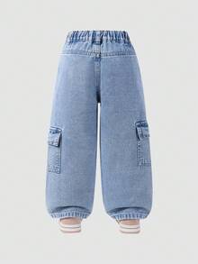 SHEIN 1 pieza Pantalones rectos de mezclilla con estampado de conejo para niñas jóvenes, estilo callejero retro dulce y elegante para uso casual diario. ¡El estampado de conejos azul + rosa es lindo y juguetón, el diseño de múltiples bolsillos es dulce y de moda! El lavado claro, el corte recto y el ajuste holgado son cómodos para ir de compras diarias, vacaciones, vida universitaria o salir con amigos, una pieza de moda versátil para tu armario durante todo el año.