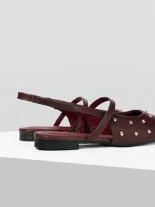 女士时尚尖头铆钉平底乐福鞋，适合日常穿着 - 酒紅色 - 查看 4