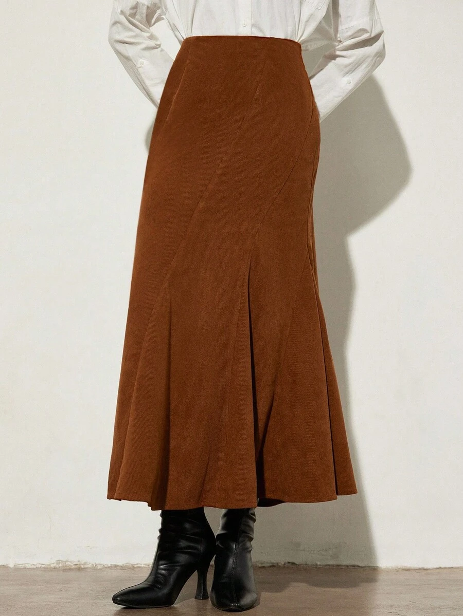 Aveloria Modichic 优雅精致的女装，柔和色调的复古风格，秋冬灯芯绒中长A字裙，精致的垂直拼接设计，修身高腰喇叭裙，配有隐藏式侧拉链，及踝长度，适合休闲、工作、购物和约会等多种场合 - 棕色 - 查看 1