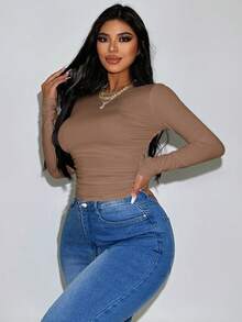 Zolique Women's Solid Color Round Neck Long Sleeve Ruched Cropped Fitted T-Shirt - Khaki - View 5