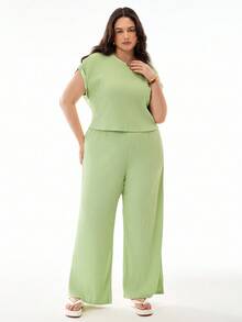 SHEIN EZwear 2pcs Plus Size Set: Loose Batwing Sleeve Textured Print T-Shirt + Pants, Casual Spring & Summer - Green - View 6