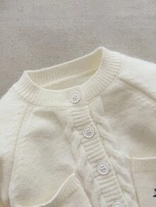 Blossori 女婴法式优雅刺绣口袋前扣长袖针织开衫 - 白色 - 查看 3