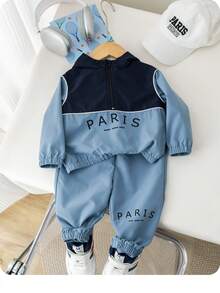 SHEIN Bộ Hai Món Bé Trai Bé Gái In Chữ Màu Khối Có Mũ Và Quần Thể Thao - Màu xanh lam - Xem 1