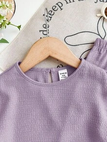 SHEIN 2 Stücke Baby Mädchen süßes gestricktes lila Schleife Dekor Kurzarm T-Shirt und Hose mit elastischem Bund Set, Sommer - Violett - Übersicht 3