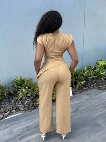 Alexandranx Women 2-Piece Khaki Minimalist Elegant Casual Commuter Office Outfit: Sleeveless Asymmetric Ruched Waist Blouse + Regular Ruched Wide Leg Pants, Linen Commuter Suit, Beach Outfits, Airport Outfit, Vacation Outfits, Teacher Outfit,Graduation,Teacher Outfits For Women,Back To School