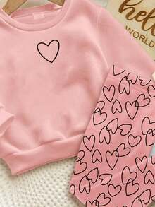 SHEIN Happikins 柔雾粉色，可爱爱心印花，女婴休闲简约柔软加厚舒适圆领长袖卫衣和打底裤套装，适合秋冬季日常穿着、居家、舒适季节、秋冬季外出穿搭，轻松舒适，秋冬季女婴叠穿，时尚女婴，休闲装，女婴图案服装，秋冬服装，圣诞节服装，别致秋季，秋季新款，返校季，冬季时尚