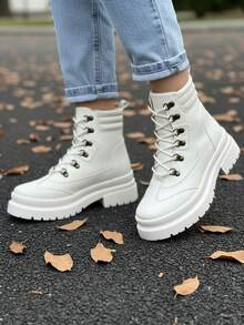 Botas para mujer, plataforma gruesa, forro cálido, punta redonda con agujetas, estilo urbano vintage para exterior y uso diario - Blanco - Ver 2