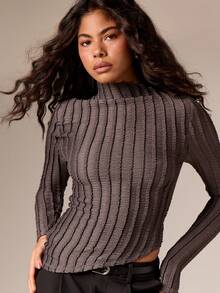 AiiRZ High Neck Ribbed Knit Long Sleeve Crop Top Textured Form Fitting Sweater Fall Winter Minimalist Fashion Modern Casual Everyday Basic Layer - Grey - View 4