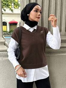 DAZY Women's Casual Loose Butterfly Embroidery V-Neck Sweater Vest, Autumn Modest Fashion - Brown - View 5