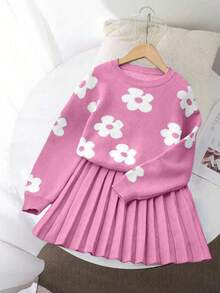 SHEIN Vintaside Kids 少女甜美百搭圆领蓝色毛衣搭配碎花百褶裙，适合居家、外出、派对、返校、冬季、圣诞节、万圣节等场合。这款开衫毛衣适合秋季穿着，也可作为上衣、裙子或圣诞毛衣穿着。舒适百搭，适合新生儿、幼儿等各种场合。 - 玫紅色 - 查看 1