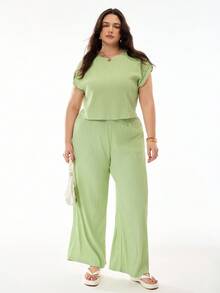 SHEIN EZwear 2pcs Plus Size Set: Loose Batwing Sleeve Textured Print T-Shirt + Pants, Casual Spring & Summer - Green - View 1