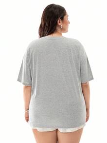 SHEIN EZwear 大码大码图案圆领短袖 T 恤，休闲 - 淺灰色 - 查看 2