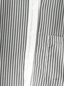 EMERY ROSE 大码女式拼色条纹短袖单排扣休闲宽松衬衫 - 深灰色 - 查看 5