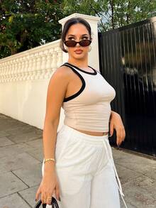 NegzBox Áo crop top bó màu tương phản mùa hè màu mơ và đen - Màu be - Xem 4
