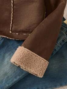 Kurtka dla nastolatki w modnym, minimalistycznym stylu, z dużymi kieszeniami, ciepła, wełniana, ze stójką, z długim rękawem i guzikami, jesień/zima