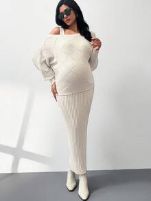 MaterniWear 孕妇针织套装，搭配露肩格子毛衣和配套针织长裙，日常休闲装 - 杏色 - 查看 7