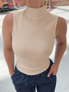 Jeta Ari 女式修身高领无袖紧身吊带背心 - 杏色 - 查看 3