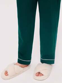 LUVLETTE Jul- och nyårspyjamas för par, mjuk, 100 % ren bomull, grön, kontrastfärgad, enkel, knäppt topp och byxor, loungekläder, pyjamasset med byxor och fickor, loungeset för kvinnor, höstkläder - Mörk Grön - Visa 6