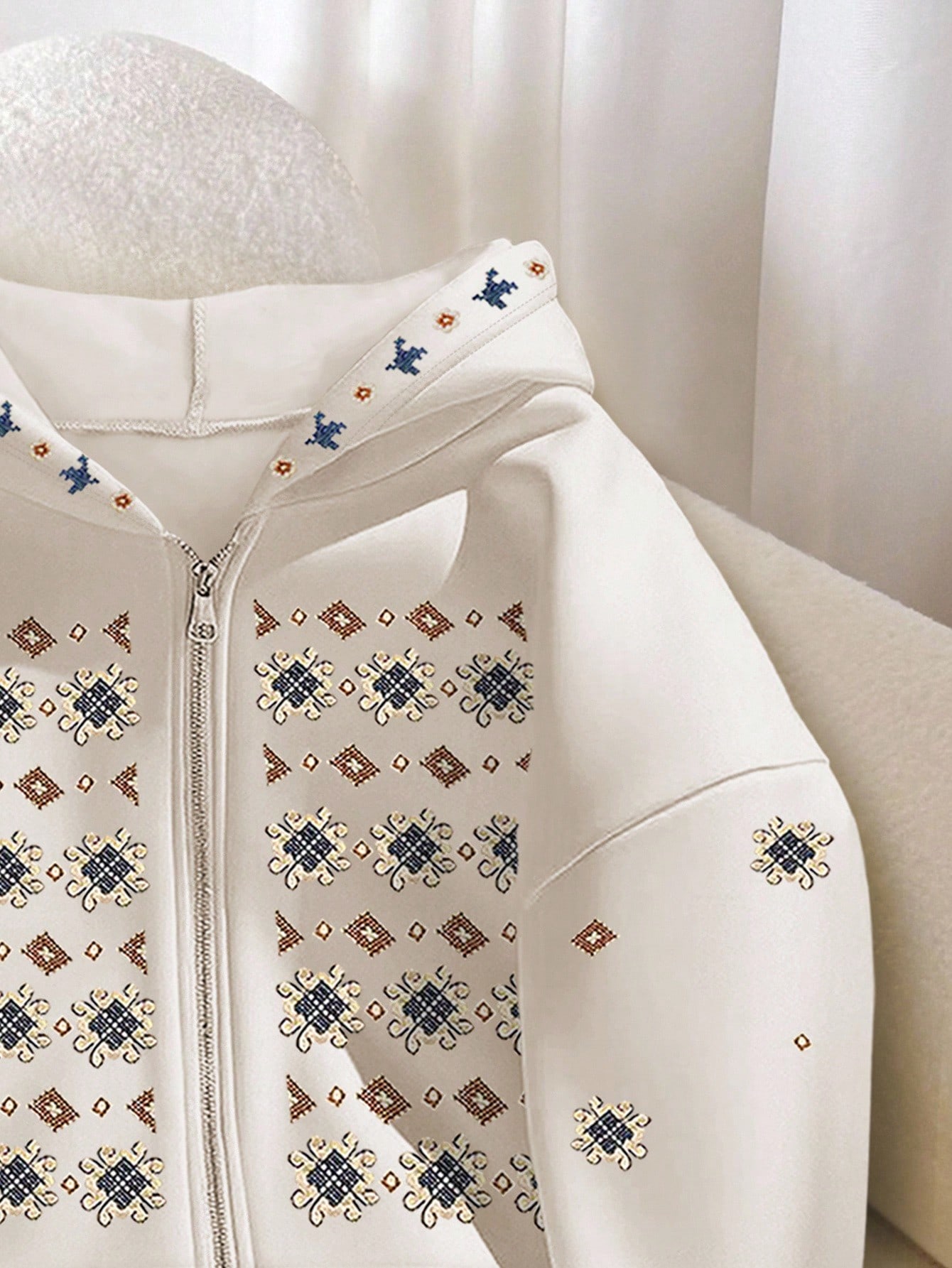 Resyla هودي كاجوال بسحاب أمامي وأكمام طويلة بطبعة...