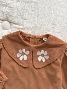 SHEIN Vintaside Kids 1 件幼儿女童舒适休闲韩版翻领 3D 刺绣天鹅绒长袖百搭上衣，适合春秋冬日常穿着 - 咖啡棕 - 查看 8