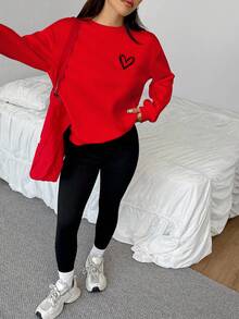 SHEIN EZwear Bộ 2 áo nỉ cổ tròn rộng in họa tiết trái tim và quần legging bó, Thu/Đông - Nhiều màu - Xem 4