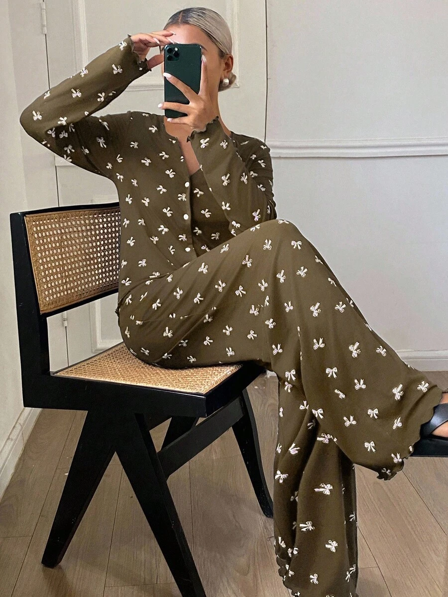 DAZY 蝴蝶结印花全身印花女士睡衣套装 秋冬服装 - 橄欖綠 - 查看 1