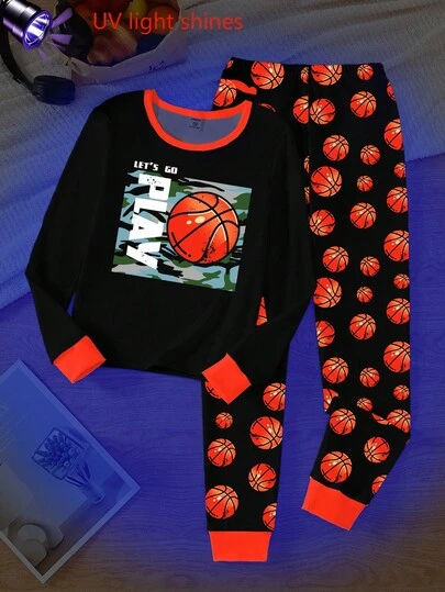 2pcs/Set Boys' Basketball Graphic Print Glow-In-The-Dark Knit Elastic Snug Fit Long Sleeve Top And Pants Pajama Set Boys Pajama Sets Boy Pjs 14 16 Boys Lounge Set Boys Jogger Set Pajama Sets With Basketball Print Snug Fit Tight Fit Pajamas .This Product Requires UV Light Exposure To Glow.