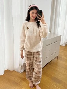 2pcs/Set Teen Girls' Soft Plush Fleece Crew Neck Long Sleeve Top And Pants Pajama Set, Cozy Bear Pattern, Winter Sleep Wear Teen Teen Girl Fluffy Matching Pjs Pajamas Women Set Teen Girl Lounge Wear Pajama Set Teen - Mocha Brown - View 3