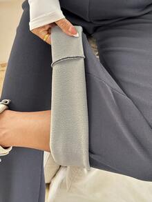 SHEIN 孕妇纯色可调节腰部口袋休闲喇叭紧身裤 - 灰色 - 查看 7