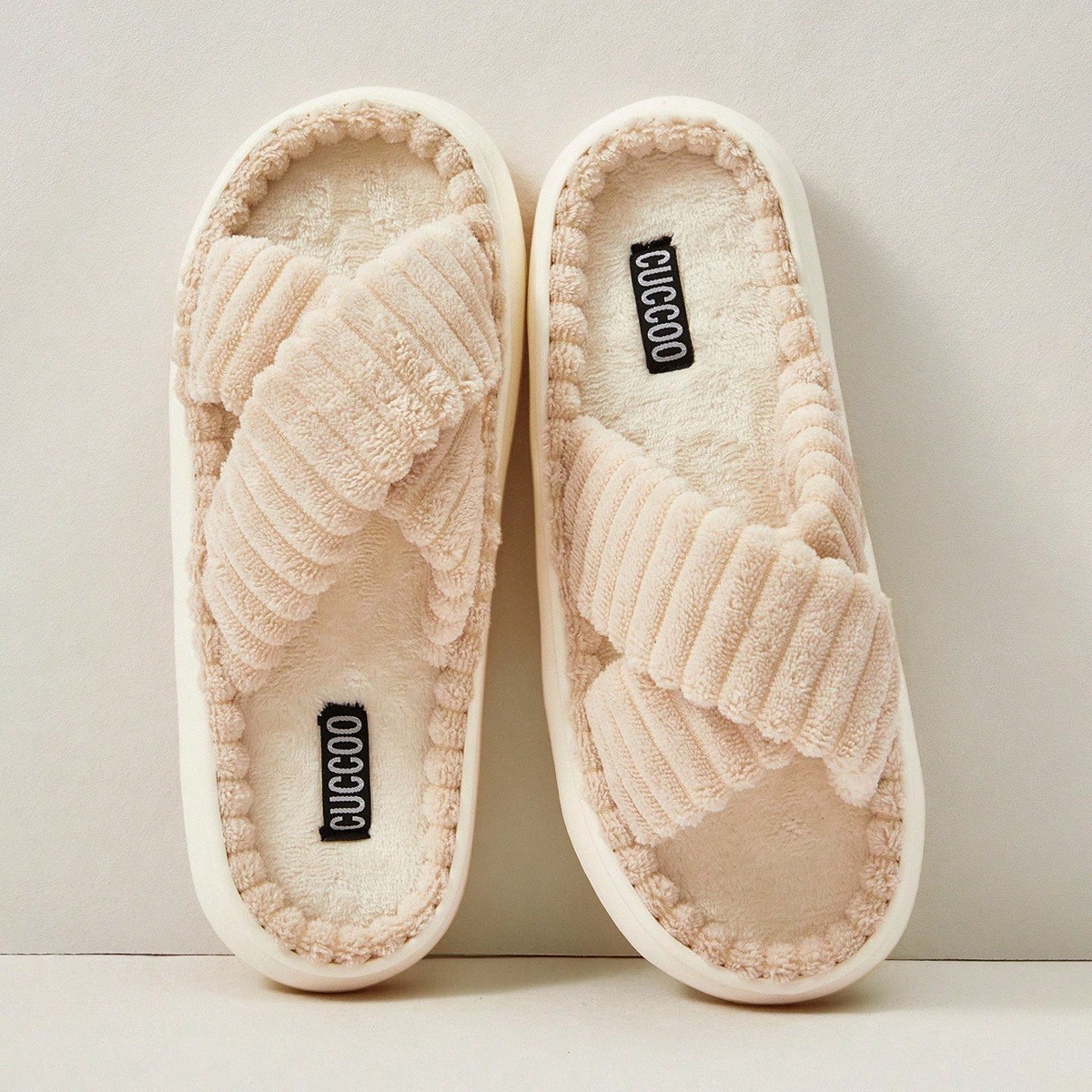Zapatillas planas, elegantes y cómodas de felpa blanca para el hogar para vacaciones de verano, rebajas de verano, vuelta al colegio, para estudiante