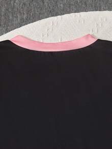 Sparklyn 2pcs Set Teen Girls Pink Bow & Letter V-Neck Black Loose T-Shirt With Pink V-Shaped Pleat Mini Skirt, Sweet And - Multicolor - View 5