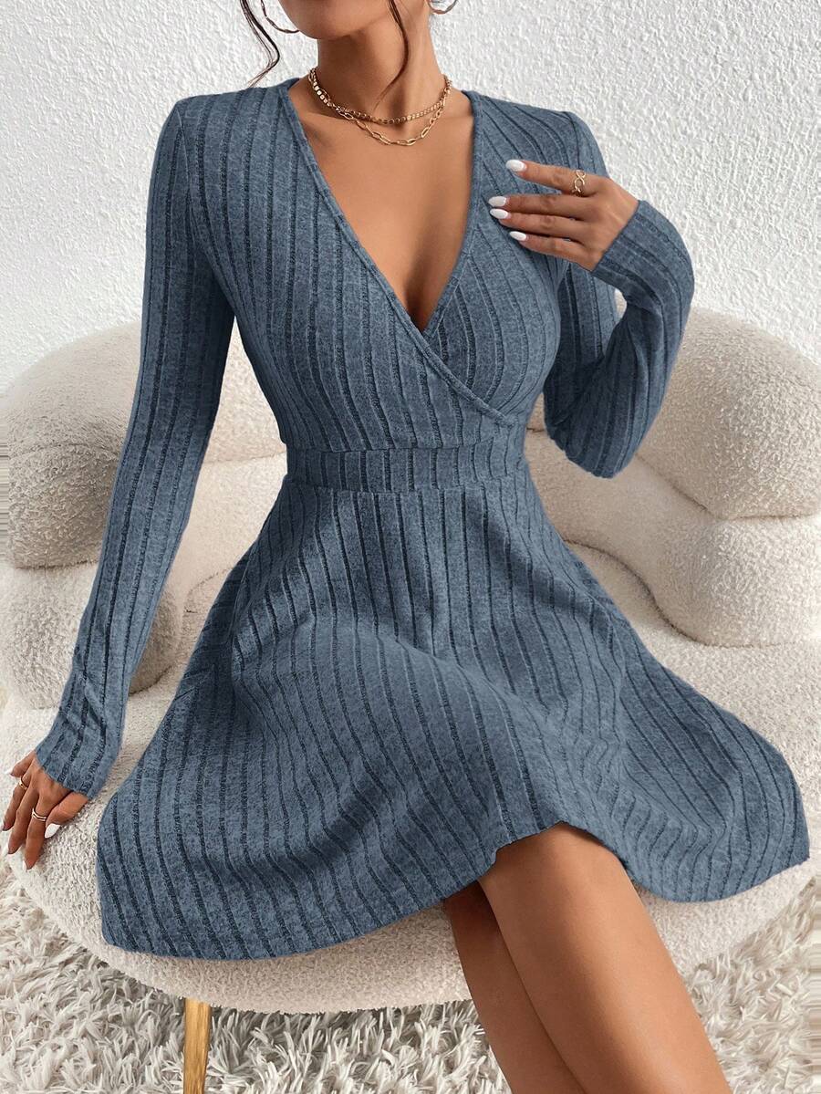 SHEIN Essnce 女式纯色交叉V领罗纹长袖连衣裙 - 藍色 - 查看 1