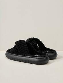 Cuccoo Zapatillas de casa casuales de unicolor y peluche para mujeres, suministros escolares casuales para volver a la escuela, Navidad, otoño, Año Nuevo, San Valentín