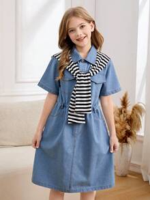 Vestido vaquero azul de lavado en tela vaquera oversize y casual para niñas preadolescentes, con ajuste relajado y chal a rayas en contraste, adecuado para uso diario, ir al trabajo, salidas, fiestas y sesiones de fotos - Lavado ligero - Ver 6