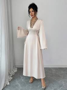 Yasmyna 女式纯色梭织拼布蕾丝边系腰长袖A字阿拉伯风连衣裙 - 杏色 - 查看 8